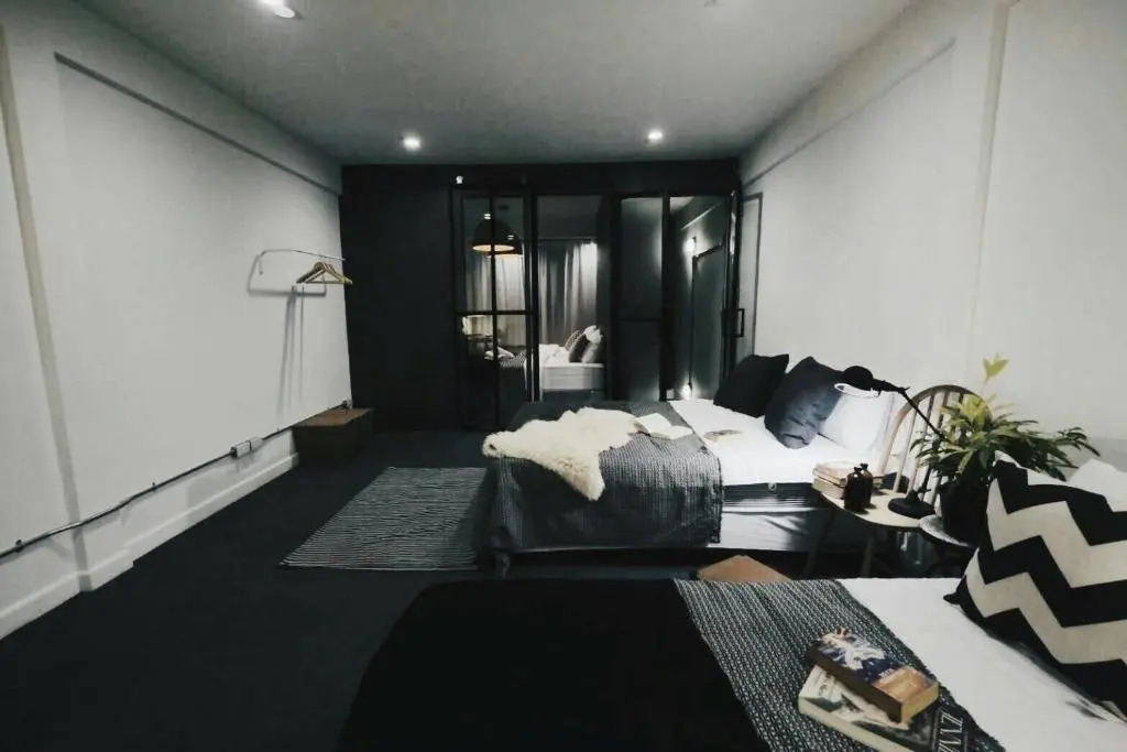 2BR House with Bathtub near Old City