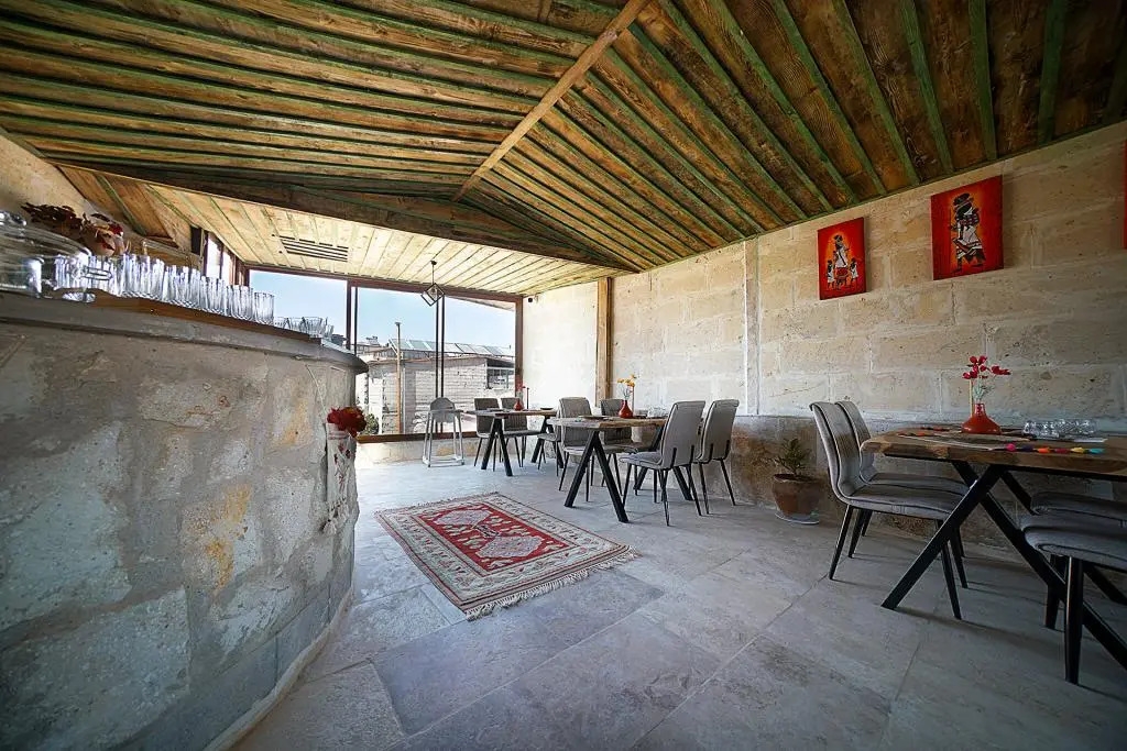 Aysel Inn House