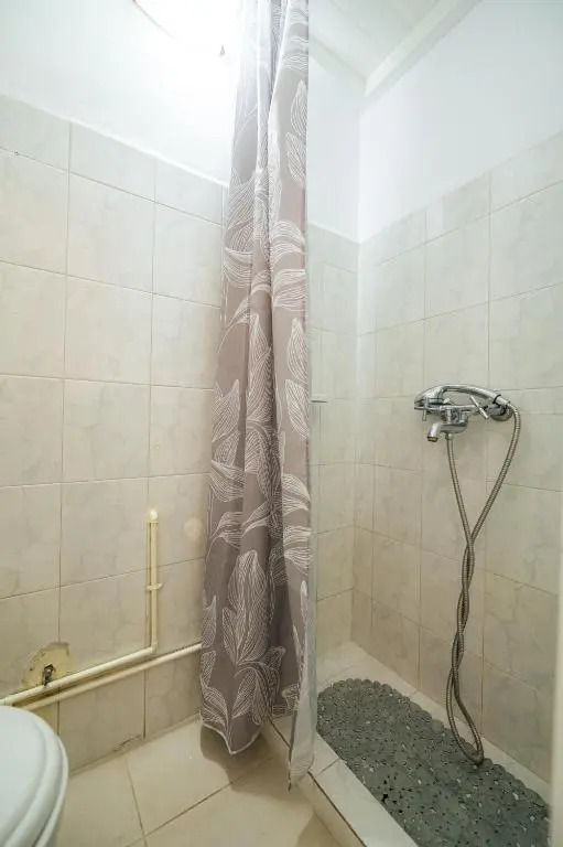 San Nikolas Studio 16
