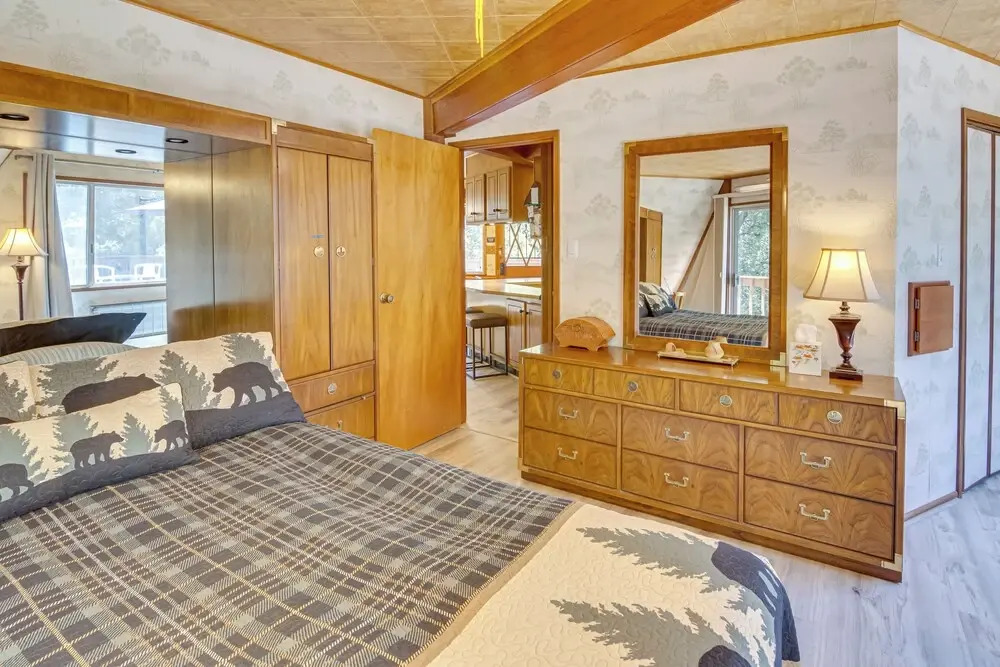 'star House' Unique Home w/ 360 Mountain Views!