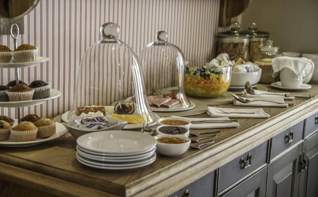 Avenues Guest House