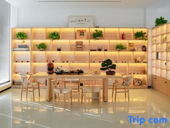 Zixing City Dongjiang Lake Xiuliu youth homestay