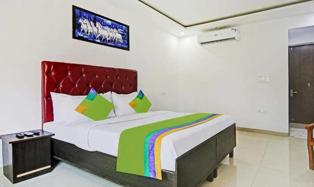Treebo Royal Empire Adarsh Nagar, Chandigarh