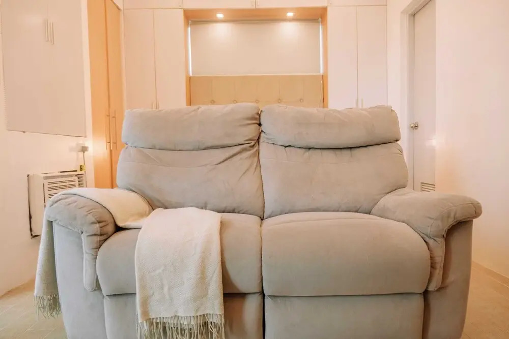 A Warm & Cozy City Studio
