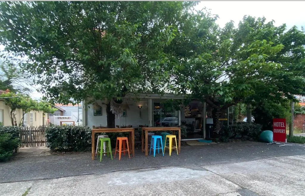 Au Bon Landais Surf Hôtel