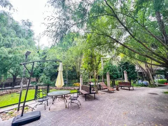 Wanshenggu ART Homestay, Beijing
