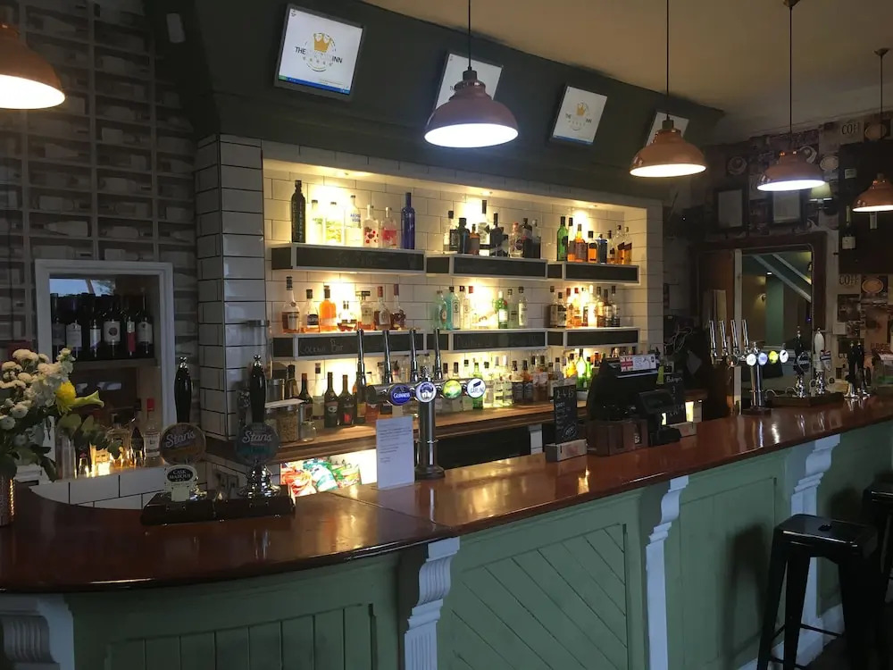 The Crown Inn - By Blunt Bars