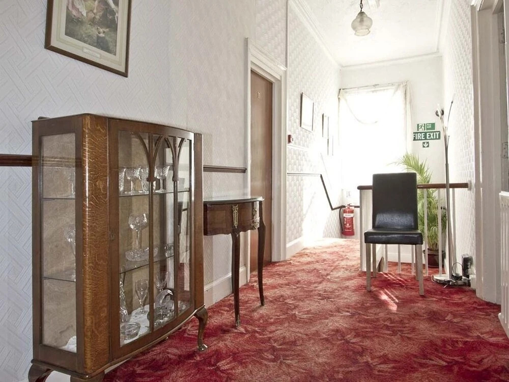 Ashurst Lodge Hotel