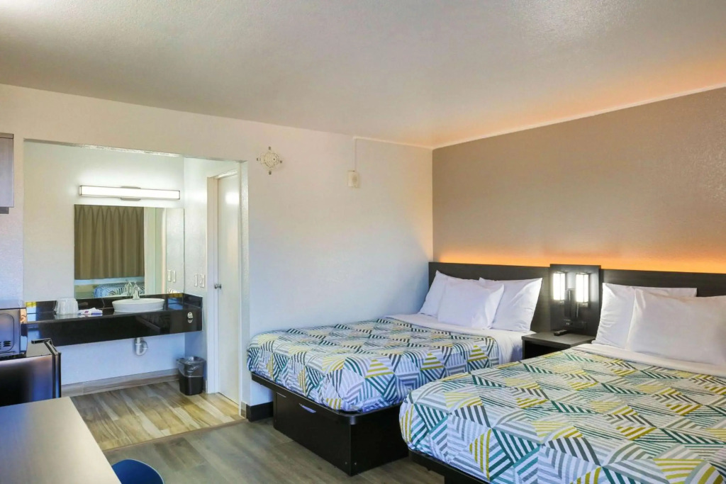 Motel 6-Sacramento, CA - Central