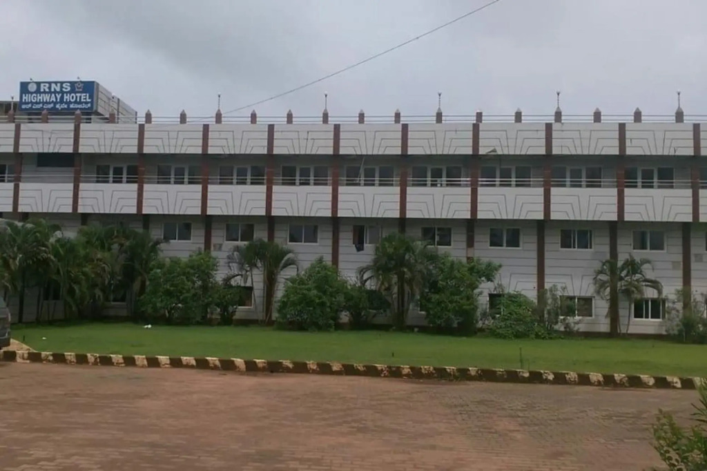 RNS Highway Hotel