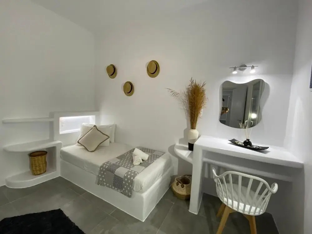 Stone house Agia Anna Naxos