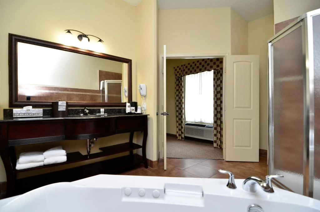 Blanco River Hotel