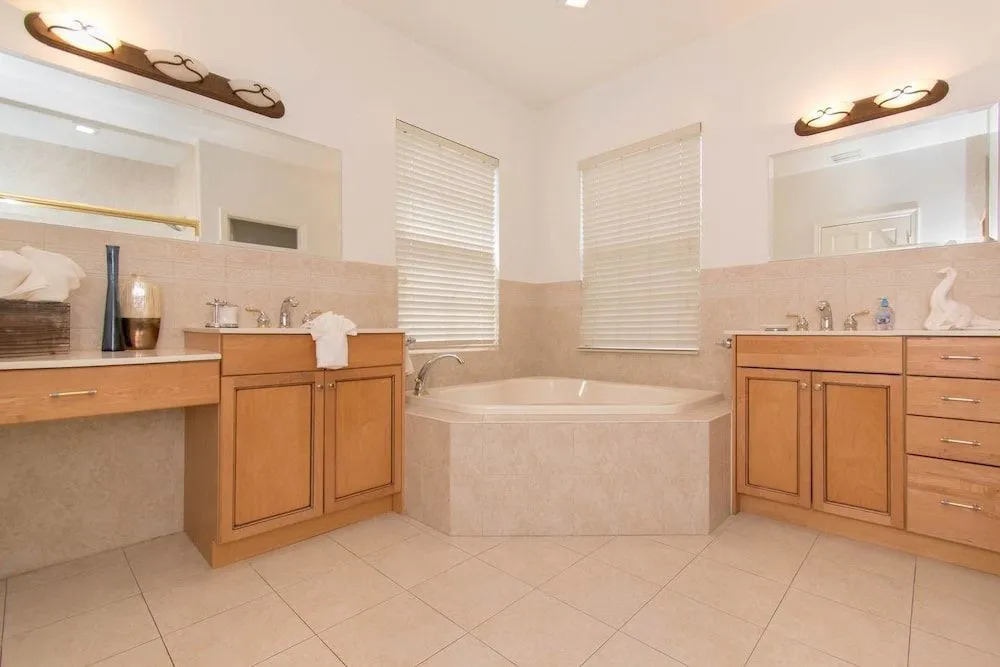 Gorgeous 5 Bedroom Home w/heated Pool Canal Front