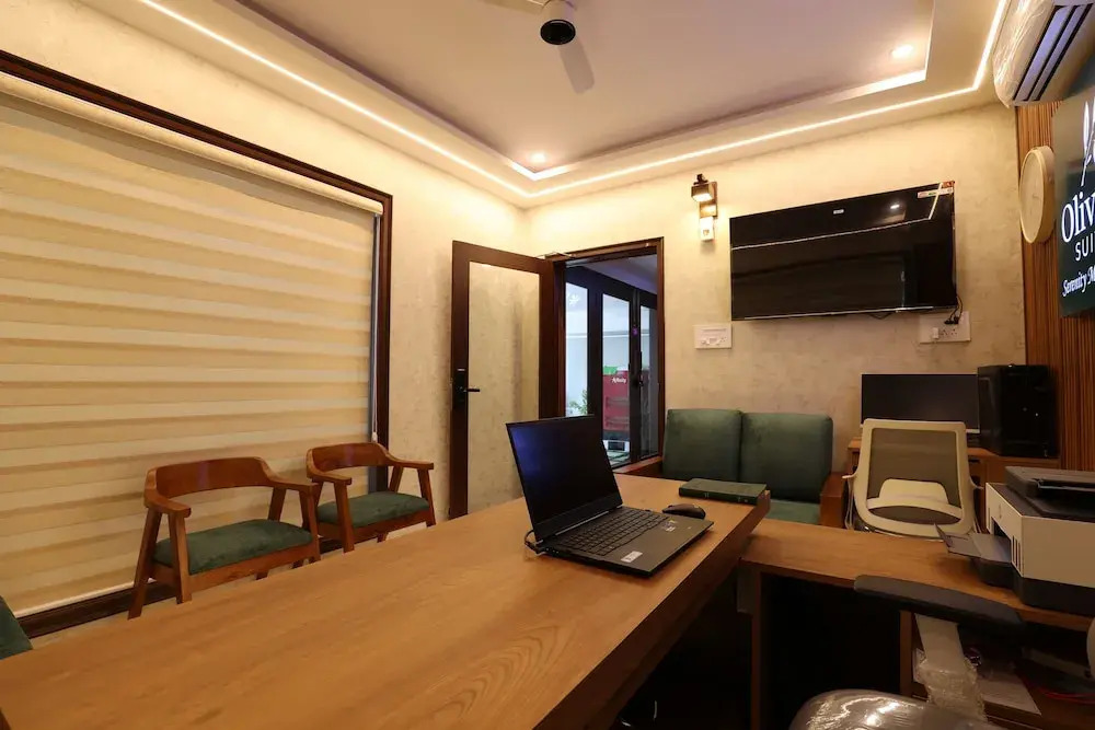 Olivette Suites