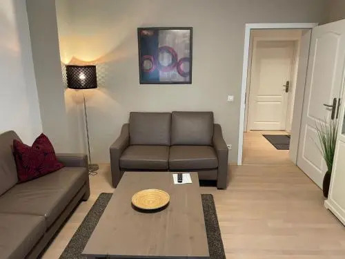 3-Room Karl-Heine