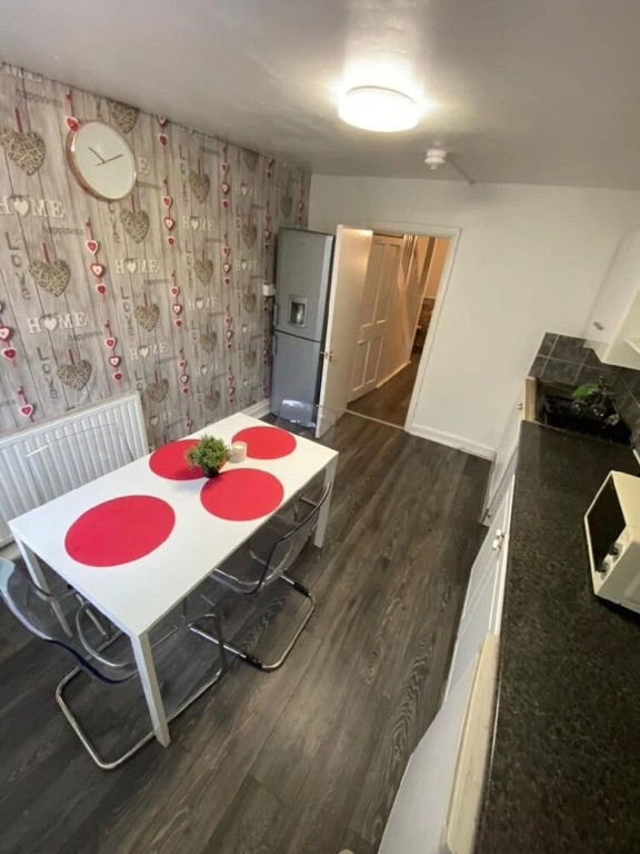 Liverpool City Stays - City Centre Apartment