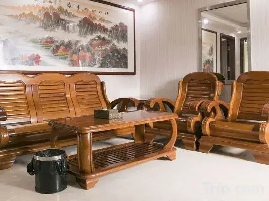 Honghua Lake Sunshine Hotel