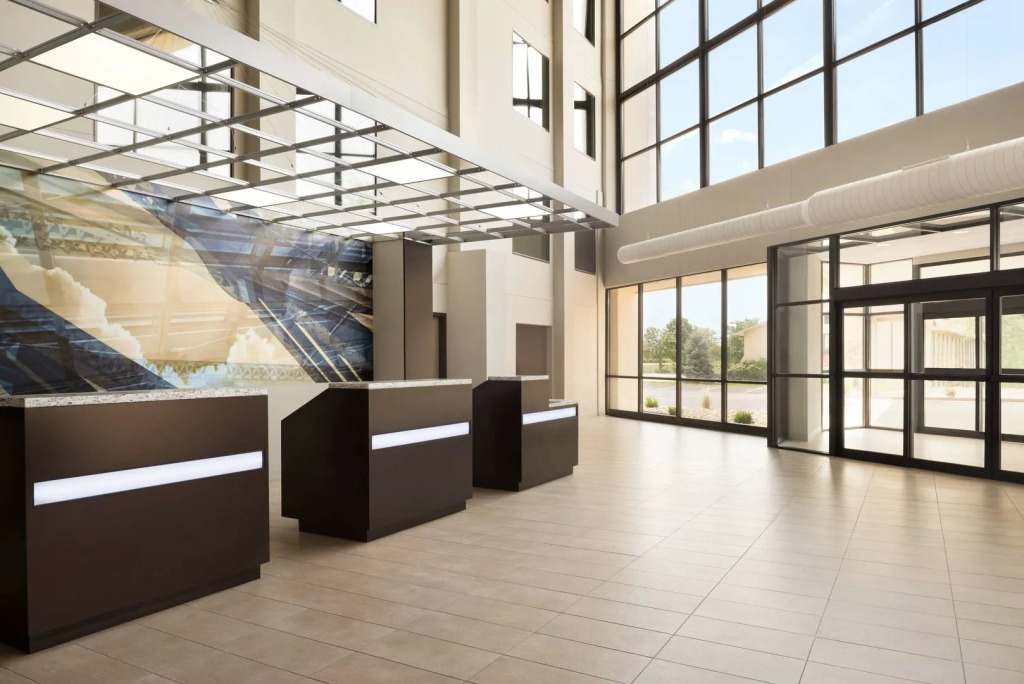 Holiday Inn - Bloomington - Normal by IHG