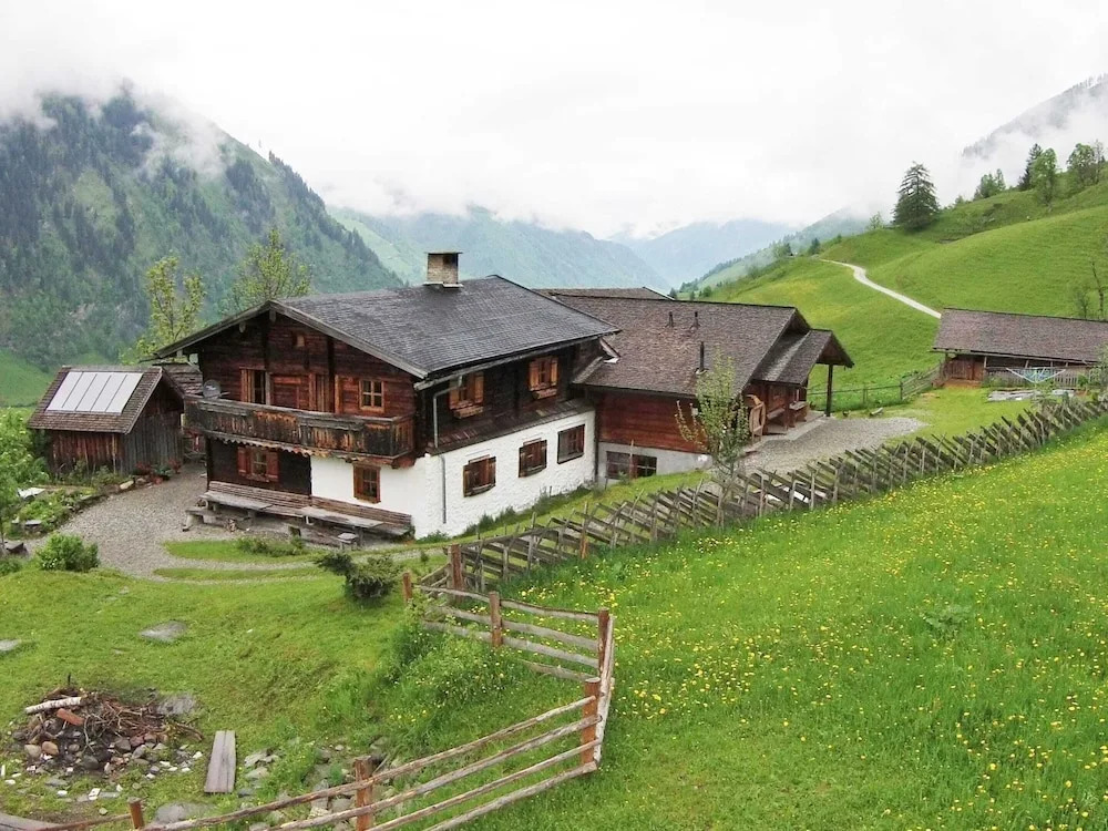 Chalet in Rauris near Ski Paradise