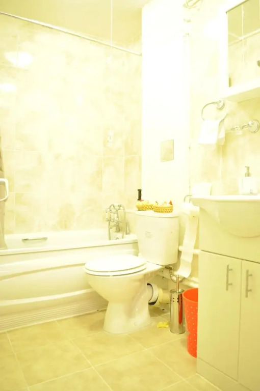 Fantastic 1 Bed in Trendy Peckham