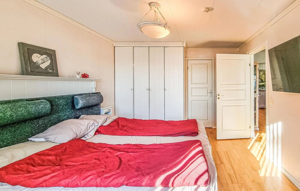 Nice Home in Uddevalla With Private Swimming Pool, Outdoor Swimming Pool and Heated Swimming Pool