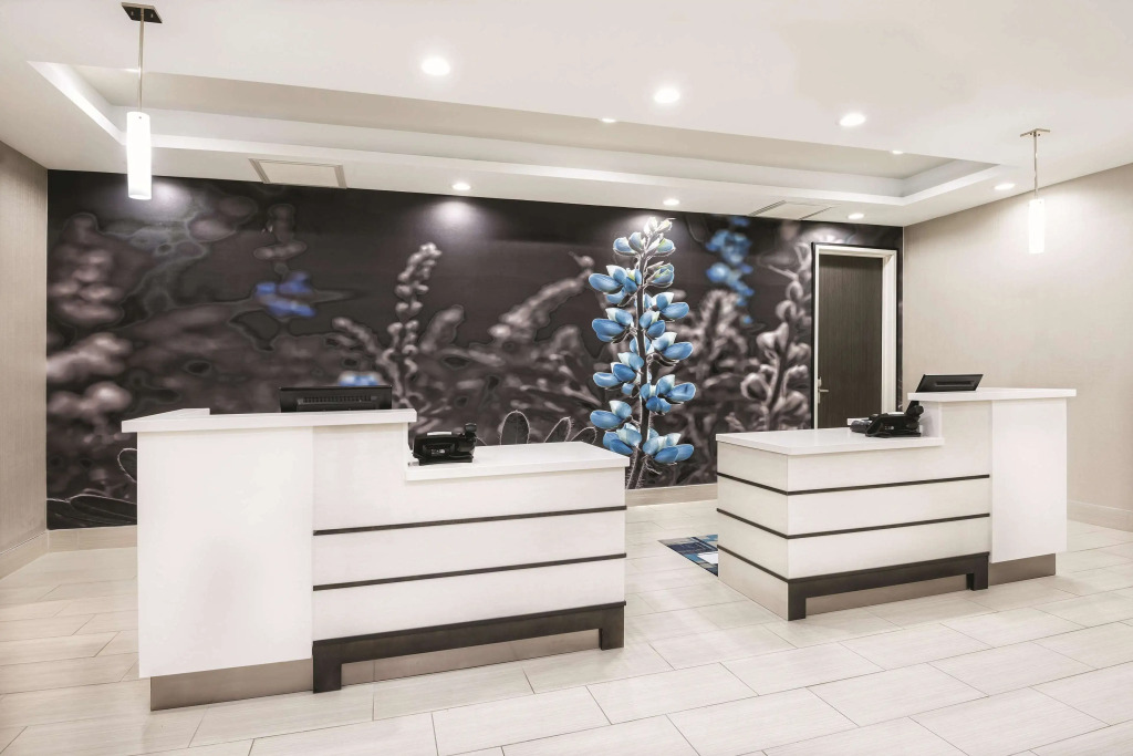 La Quinta by Wyndham Odessa North - Sienna Tower
