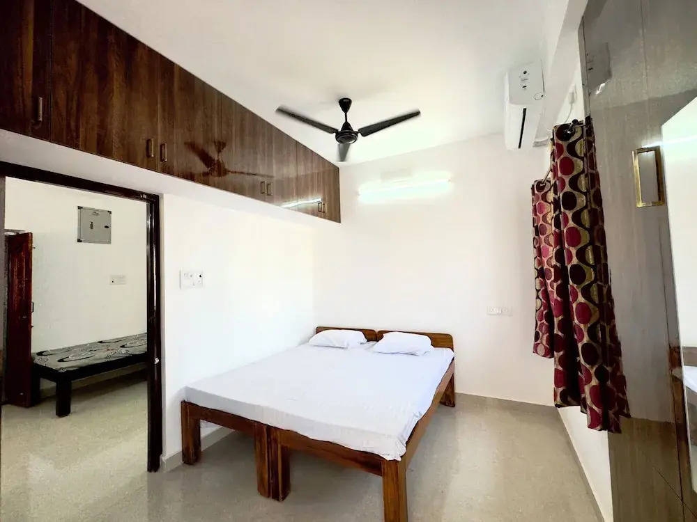 Sishya Hotels & Service Apartment Thoraipakkam, Chennai OMR, IT Expressway