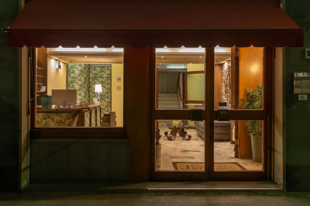 Hotel Jane