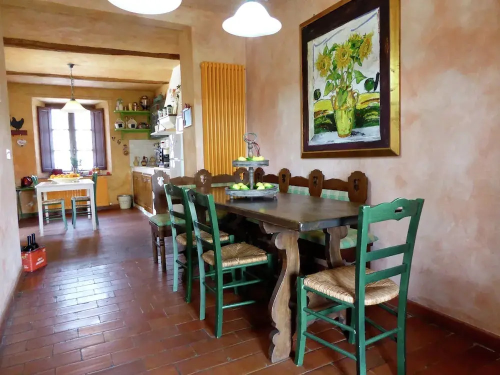Tranquil Villa in San Romano di Garfagnana with Hot Tub