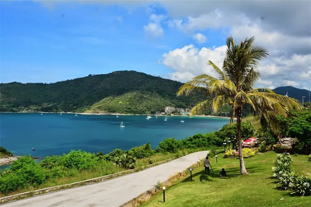 Relife Residence : 1 BR Apartment in Nai Harn