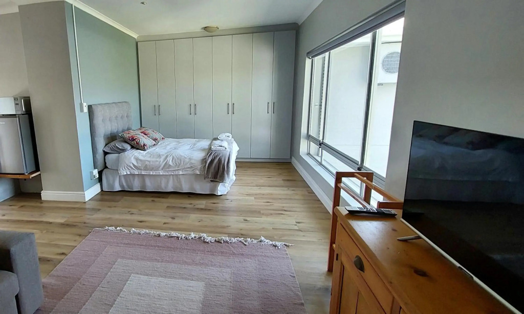 Kortrijk Paarl Self Catering