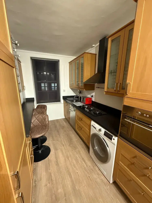 Covent Garden 1-bed Apt Sleeps 4, 7 min to Station