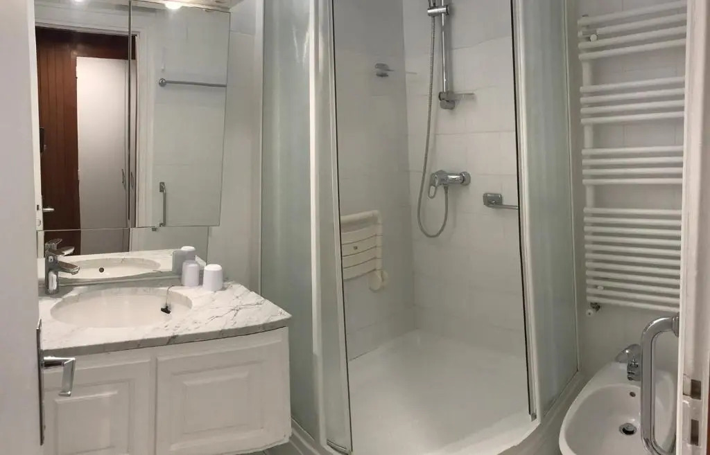 Un appartement avec acces plage a Saint Gilles vue mer comme sur un bateau