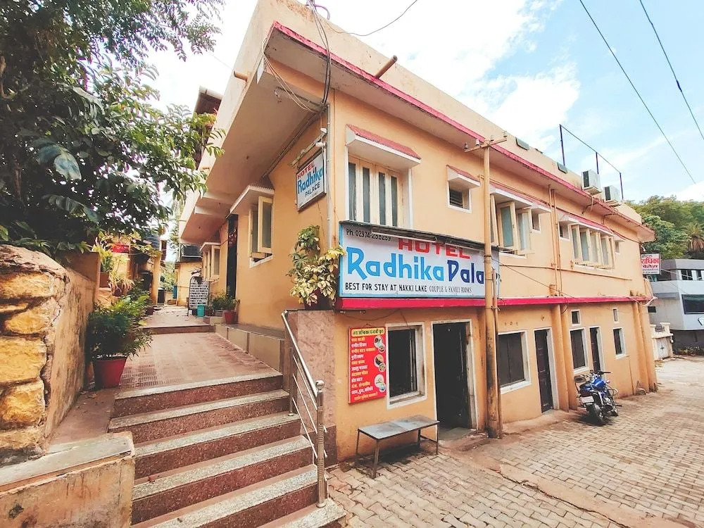 Hotel Radhika Palace