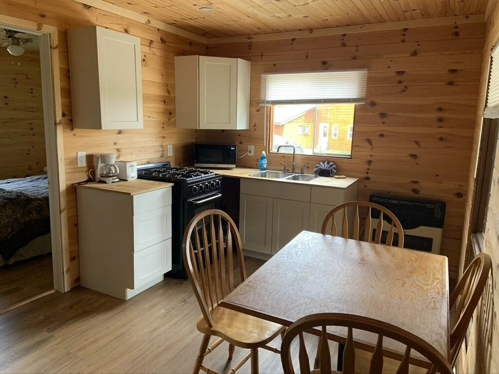 Air-Dale Lodge
