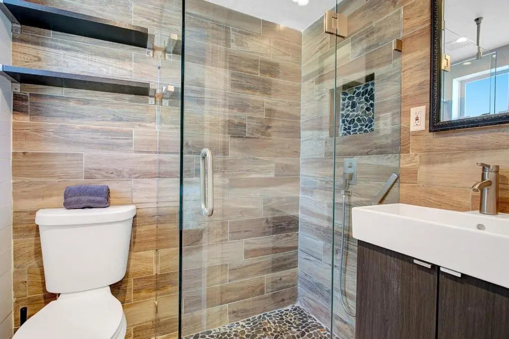 Five Palms Suite 104 - Daily - Weekly - Monthly