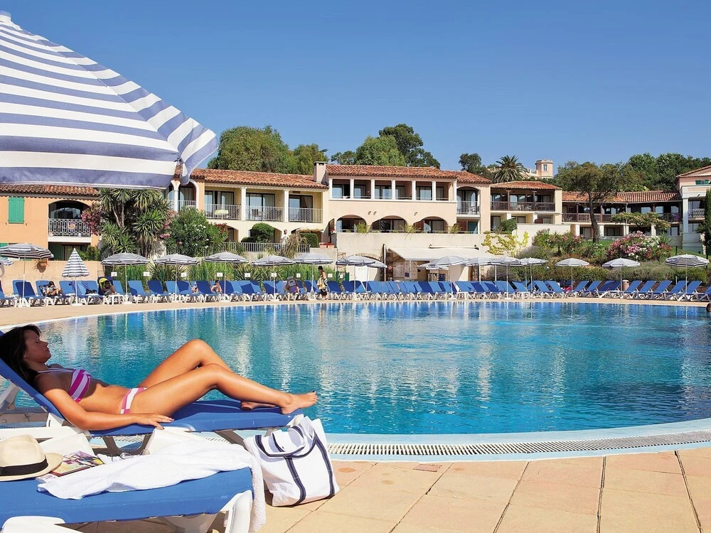 Provençal Apartment Near the Beautiful bay of Saint-tropez