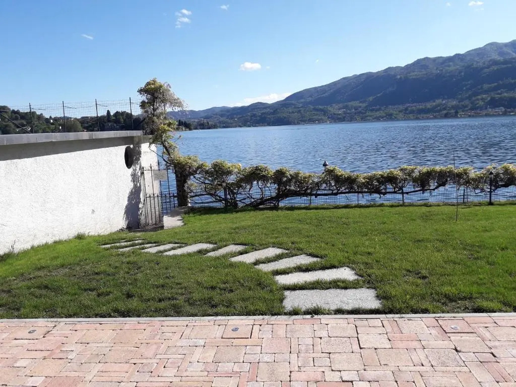 Cascina Tumas Orta Lake