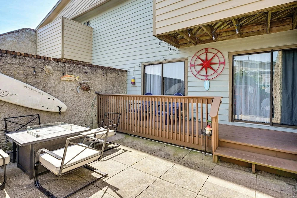 Walk to Beach: Ocean City Condo w/ Private Patio