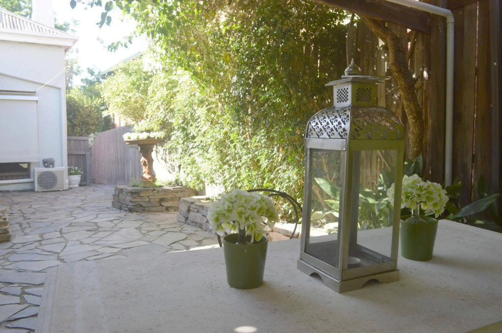 Westbury Cottage B & B