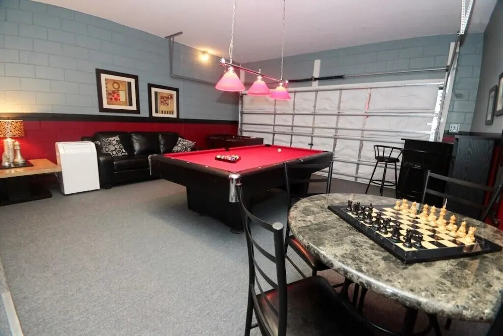301 Las Fuentes Drive 6 Bedroom Home