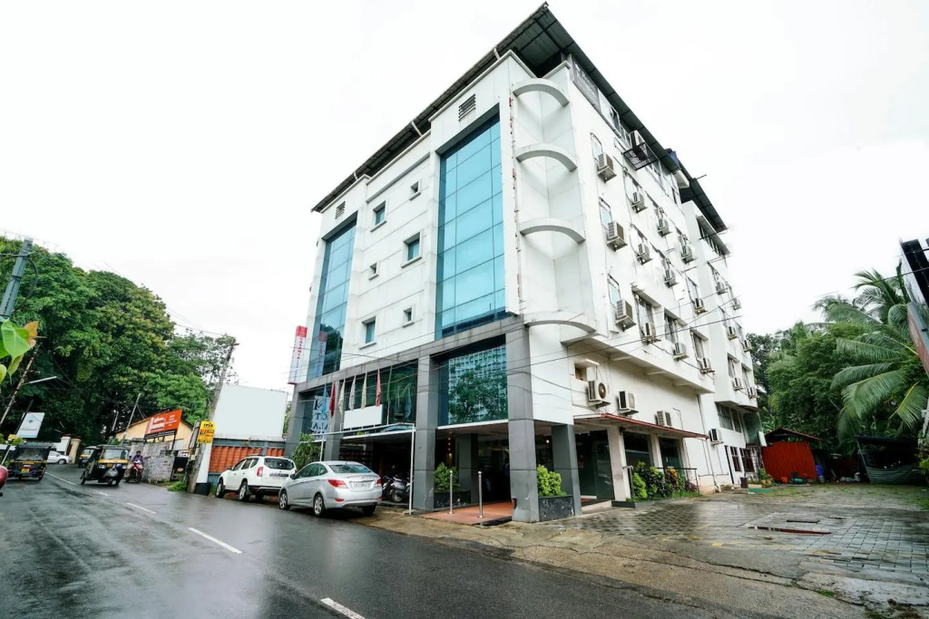 Capital O 1684 Hotel Malabar Inn
