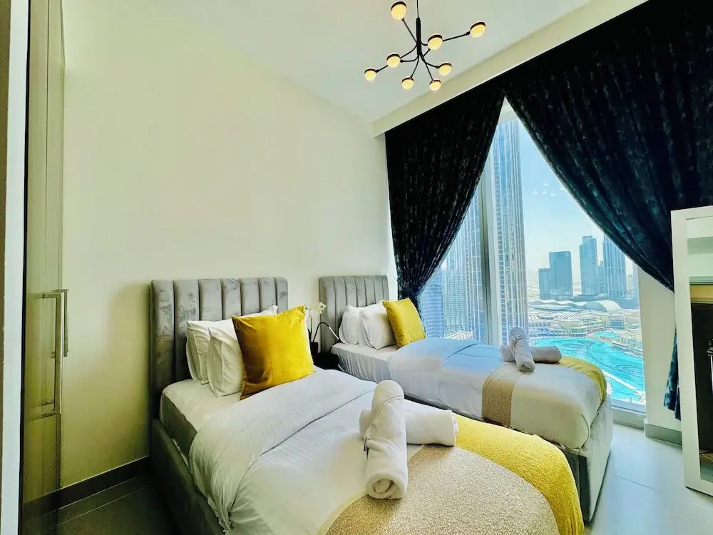 Venduras - Elegant 3BR Burj Khalifa View