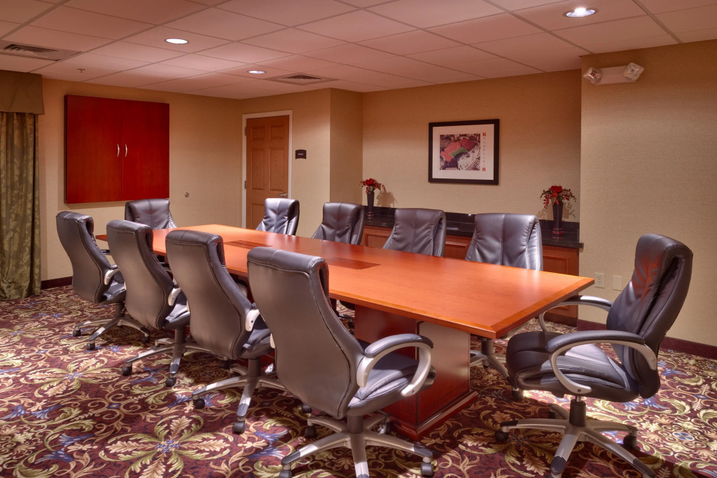 Staybridge Suites Omaha 80th and Dodge by IHG