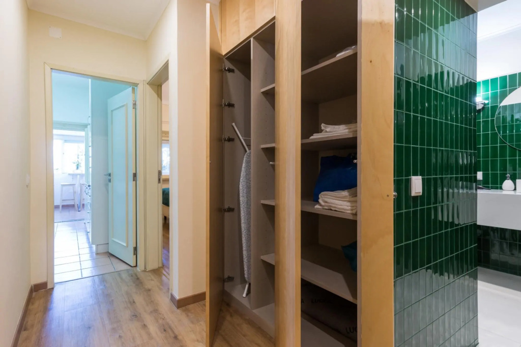 3 Bedroom Apt. with Grand Terrace