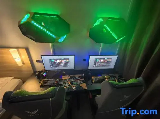 Star Sky Esports Hostel