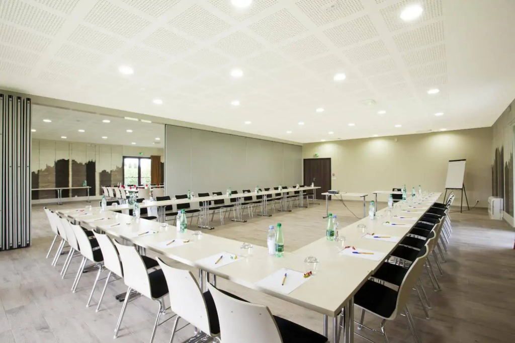 Golden Tulip Avignon Le Paradou