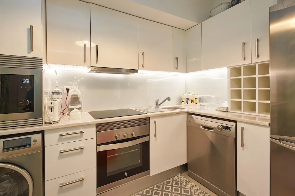 Property With 2 Bedrooms in Estoril, With Enclosed Garden and Wifi Near the Beach