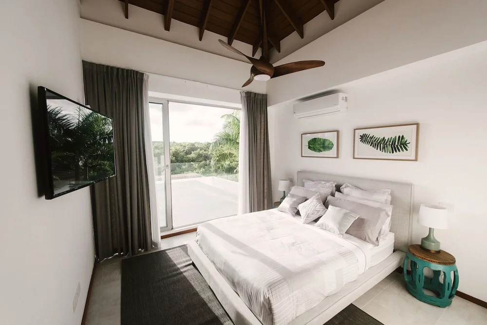 Large Cap Cana Villa at Yarari - With Chef Maid Golf Cart Pool 1