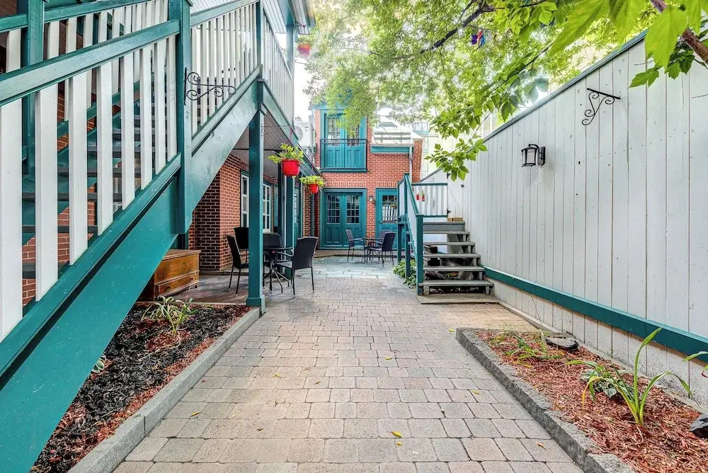 Quebec City 2 Bedroom Treasure